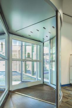 airport security revolving door
